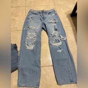 American Eagle 90’s Boyfriend Jean